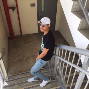 Meet your Posher, Russell